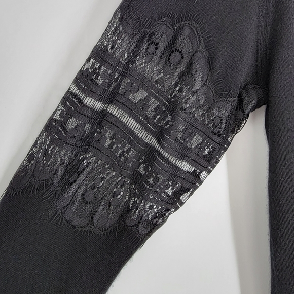 Black Cashmere Scoop Neck Bell Sleeve Lace Inset Sweater Medium NWT - Picture 4 of 8